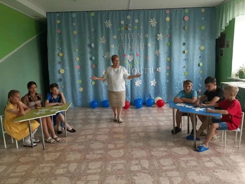 В День семьи, любви и верности в социальных учреждениях Забайкальского края прошли праздничные мероприятия В День семьи, любви и верности в социальных учреждениях Забайкальского края прошли праздничные мероприятия