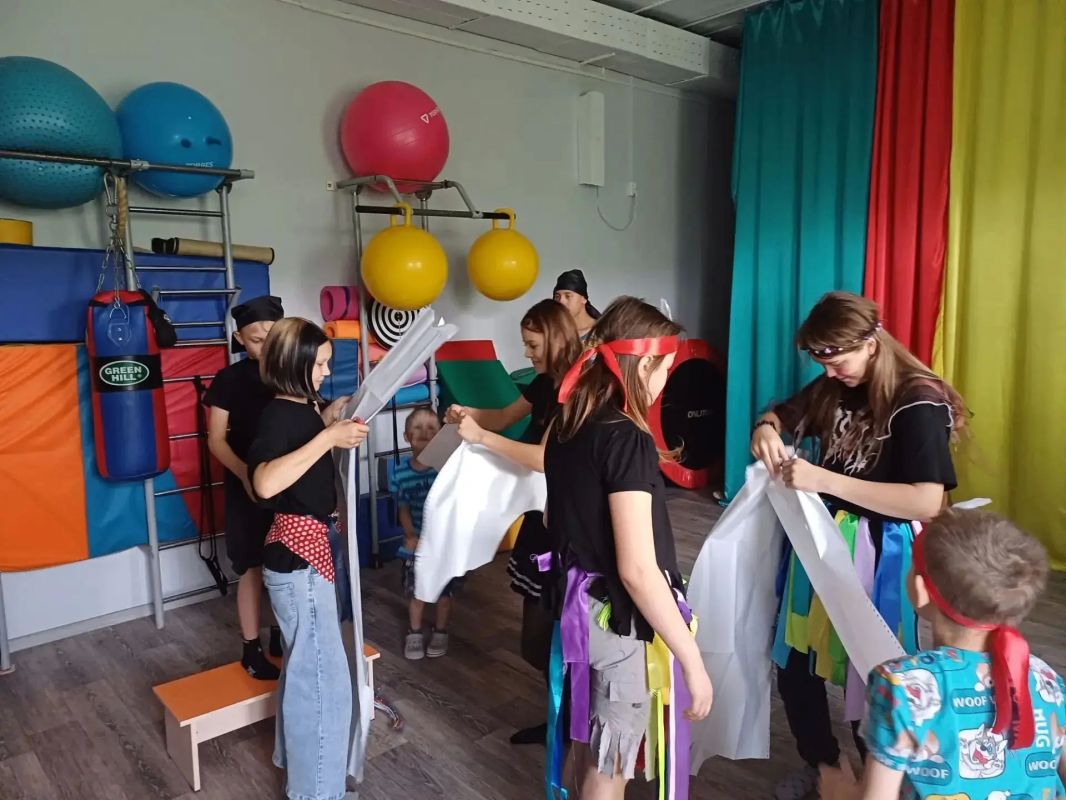 В Сретенском социально-реабилитационном центра для несовершеннолетних имени С.Г. Киргизова началась лагерная смена «Последний герой» В Сретенском социально-реабилитационном центра для несовершеннолетних имени С.Г. Киргизова началась лагерная смена «Последний герой»