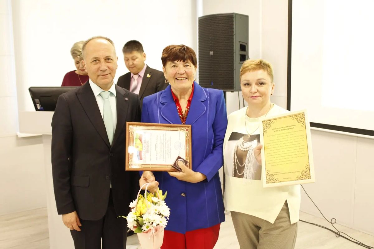 Сегодня в Чите прошло трогательное мероприятие, посвящённое Дню семьи, любви и верности, и Госжилинспекция была среди гостей! Сегодня в Чите прошло трогательное мероприятие, посвящённое Дню семьи, любви и верности, и Госжилинспекция была среди гостей!