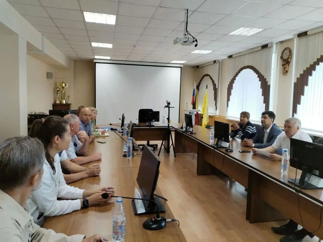 Депутат Думы Читы Александр Янковский оценил темпы и качество капитального ремонта Забайкальского горного колледжа имени М.И. Агошкова Депутат Думы Читы Александр Янковский оценил темпы и качество капитального ремонта Забайкальского горного колледжа имени М.И. Агошкова