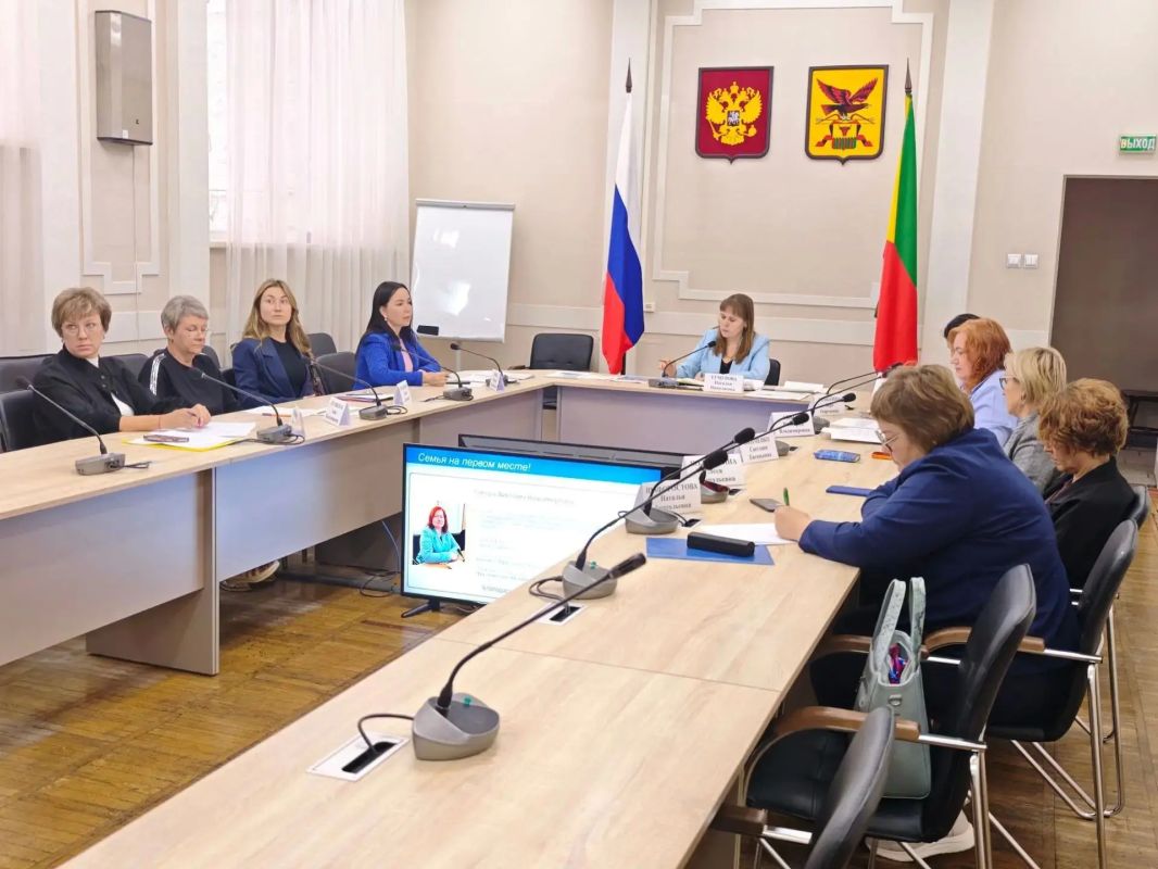 Более 200 детей вернулись в старую или нашли новую семью в Забайкалье за полтора года