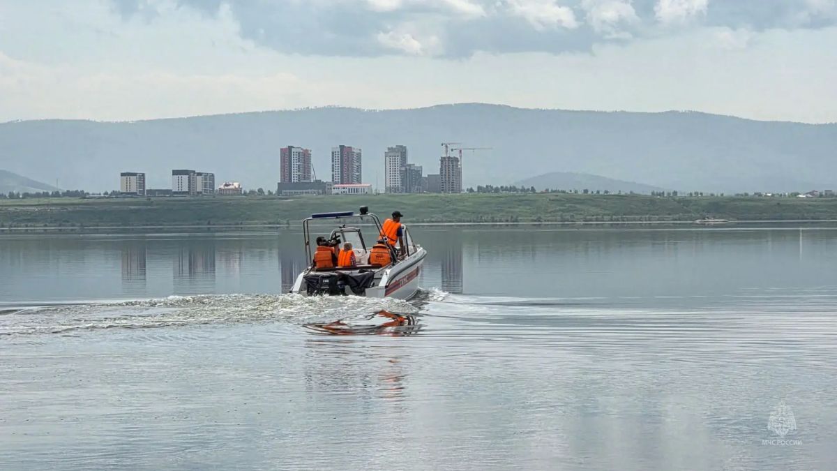 Сотрудники Центра ГИМС проводят профилактические патрулирования на водоёмах Забайкальского края Сотрудники Центра ГИМС проводят профилактические патрулирования на водоёмах Забайкальского края