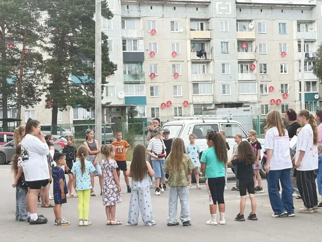 «Концерты на закате» продолжают проводить в округах Забайкальского края «Концерты на закате» продолжают проводить в округах Забайкальского края