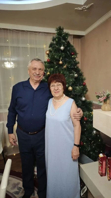 «Главный секрет — терпение и уважение»: четыре семьи из Краснокаменска награждены за верность браку «Главный секрет — терпение и уважение»: четыре семьи из Краснокаменска награждены за верность браку