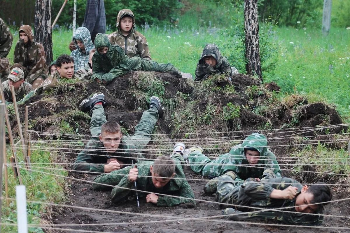 В Забайкалье стартовала военно-патриотическая смена «Разведка» В Забайкалье стартовала военно-патриотическая смена «Разведка»