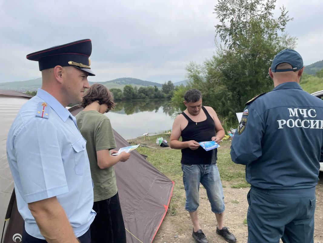 Трагедии на воде: полиция Забайкалья призывает граждан соблюдать меры безопасности на водоемах Трагедии на воде: полиция Забайкалья призывает граждан соблюдать меры безопасности на водоемах