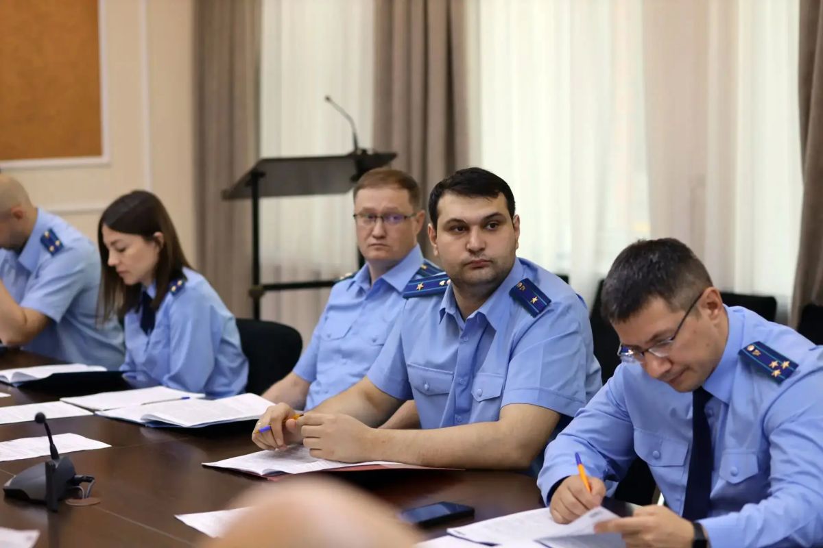 В прокуратуре Забайкальского края четверо молодых специалистов успешно прошли первоначальную аттестацию В прокуратуре Забайкальского края четверо молодых специалистов успешно прошли первоначальную аттестацию