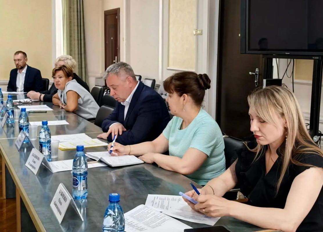 Кон Ен Хва: Архитектура деловой программы строительного форума почти готова Подготовка к проведению первого Забайкальского международного строительно-промышленного форума-выставки переходит в стадию финальной агрегации –... Кон Ен Хва: Архитектура деловой программы строительного форума почти готова Подготовка к проведению первого Забайкальского международного строительно-промышленного форума-выставки переходит в стадию финальной агрегации –...