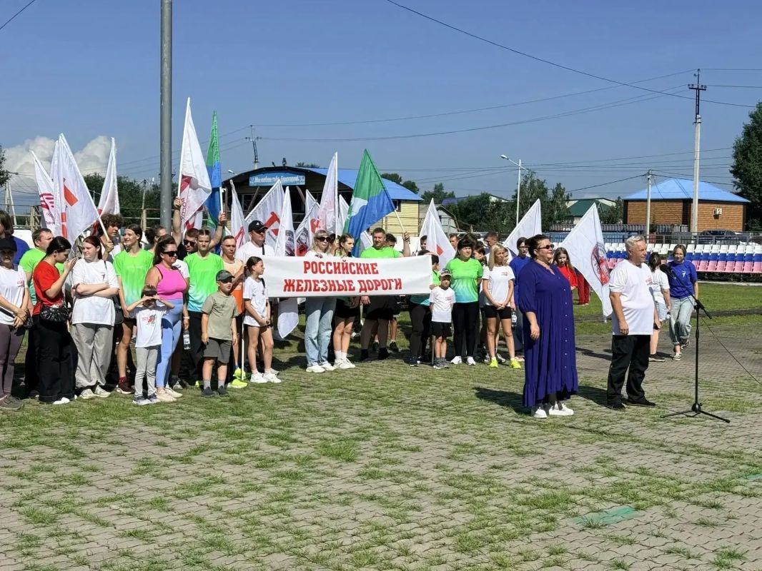 День железнодорожника в Забайкалье отметили благотворительным забегом День железнодорожника в Забайкалье отметили благотворительным забегом
