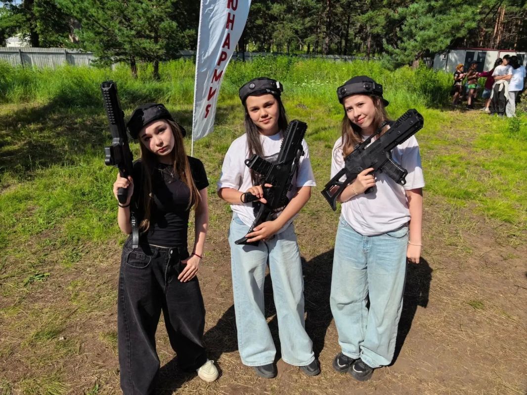 Штаб регионального отделения «ЮНАРМИЯ» Забайкальского края провел открытую встречу для участников профильной смены Штаб регионального отделения «ЮНАРМИЯ» Забайкальского края провел открытую встречу для участников профильной смены