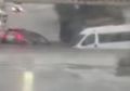 Водитель в Чите взобрался на крышу машины, спасаясь от воды