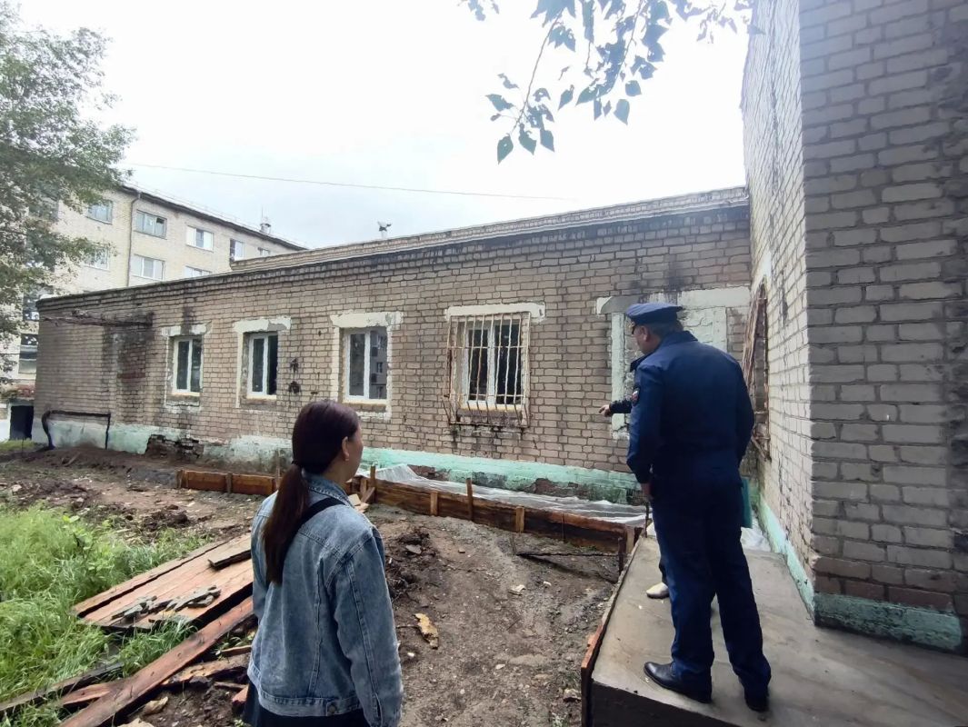 Прокуратура Агинского района потребовала от подрядчика устранить нарушения сроков капремонта Новоорловского молодежного центра Прокуратура Агинского района потребовала от подрядчика устранить нарушения сроков капремонта Новоорловского молодежного центра
