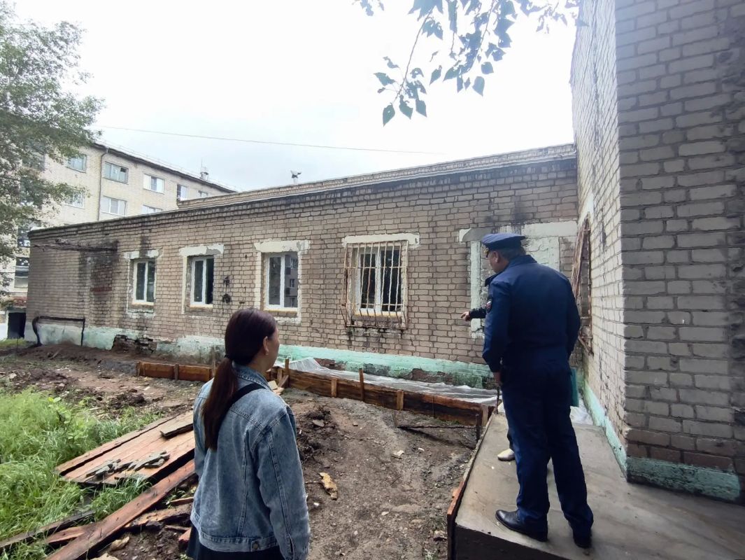 Прокуратура Агинского района потребовала от подрядчика устранить нарушения сроков капремонта Новоорловского молодежного центра