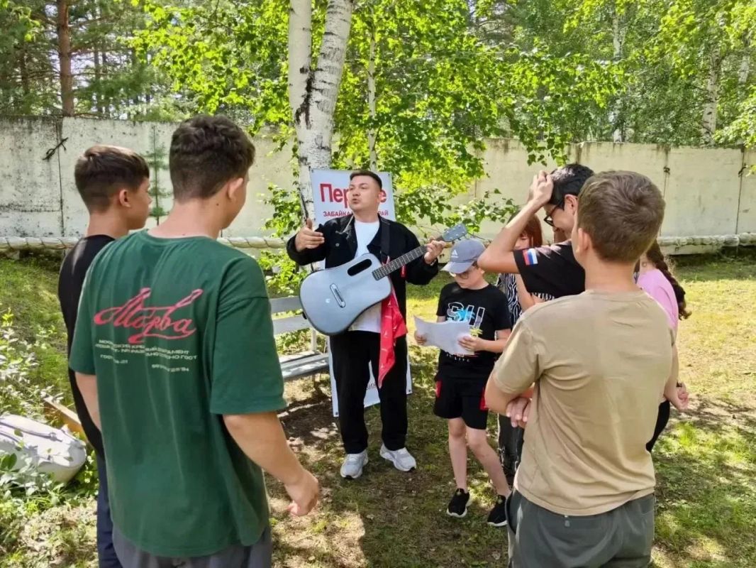 В реабилитационном центре для детей и подростков с ограниченными возможностями «Спасатель» состоялся квест, организованный волонтёрами отделения «Движения Первых» по городу Чита и Забайкальскому краю В реабилитационном центре для детей и подростков с ограниченными возможностями «Спасатель» состоялся квест, организованный волонтёрами отделения «Движения Первых» по городу Чита и Забайкальскому краю