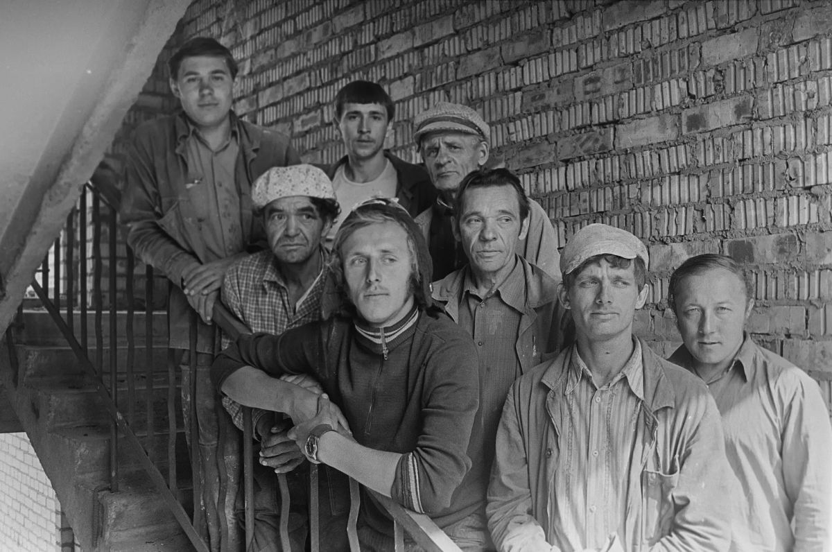 Александр Осипов: На архивных фотографиях Евгения Епанчинцева — рабочие дни на двух стройках Читы начала 1980-х годов Александр Осипов: На архивных фотографиях Евгения Епанчинцева — рабочие дни на двух стройках Читы начала 1980-х годов
