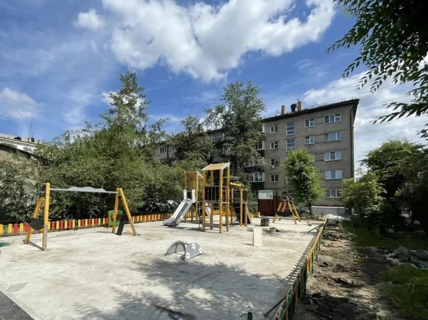 В Чите завершается благоустройство двора на улице Ингодинская, 6