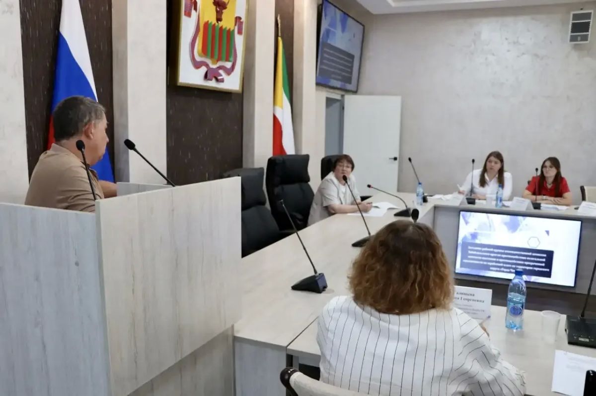 В Чите усилили работу по противодействию нелегальной занятости: заседания рабочей группы станут ежемесячными В Чите усилили работу по противодействию нелегальной занятости: заседания рабочей группы станут ежемесячными
