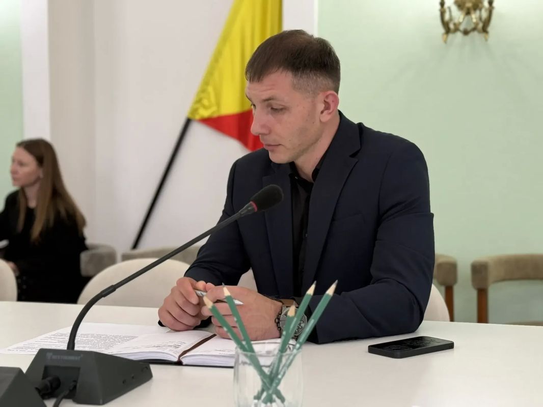 Установлена сцена, готова гримерка, внутри остался декор: павильона Забайкалья готовят к ВЭФ-2026