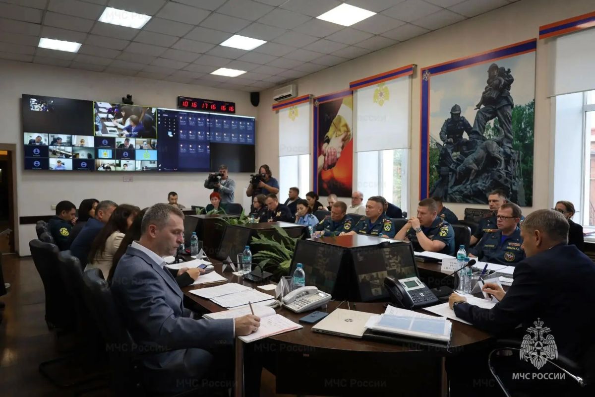 В Главном управлении оценили риски третьей волны паводка и готовность сил к новым осадкам В Главном управлении оценили риски третьей волны паводка и готовность сил к новым осадкам