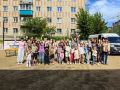 А ещё сегодня праздник «Единый двор — единая страна» прошёл на ул. Чкалова, 28!