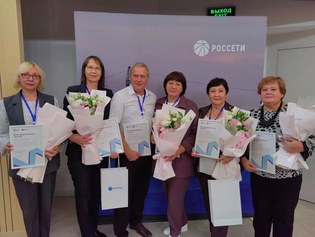 Забайкальская учительница отмечена на федеральном уровне в рамках проекта «Энергокружки» Забайкальская учительница отмечена на федеральном уровне в рамках проекта «Энергокружки»
