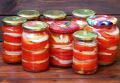 Вкусный салат из помидоров и лука: новогодний рецепт на зиму