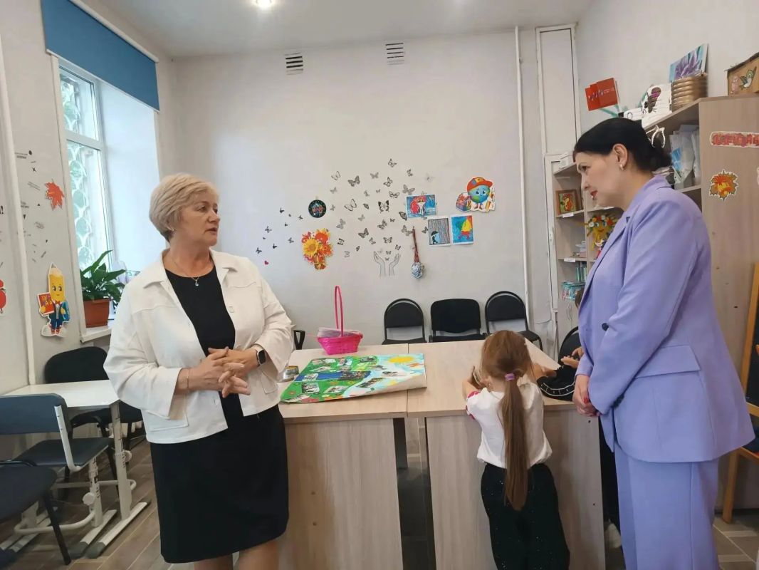В Ингодинском комплексном центре социального обслуживания населения «Милосердие» побывала заместитель министра соцполитики Забайкалья Вера Гамолина В Ингодинском комплексном центре социального обслуживания населения «Милосердие» побывала заместитель министра соцполитики Забайкалья Вера Гамолина