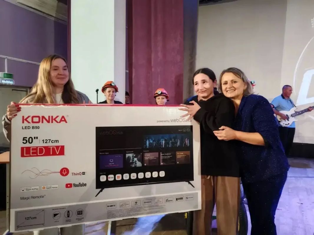 Репортаж с празднования Дня шахтёра, которое прошло вчера, 29 августа, в поселке Восточный Черновского района Репортаж с празднования Дня шахтёра, которое прошло вчера, 29 августа, в поселке Восточный Черновского района