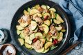 Быстро и вкусно: жаркое из свинины с цукини в китайской манере