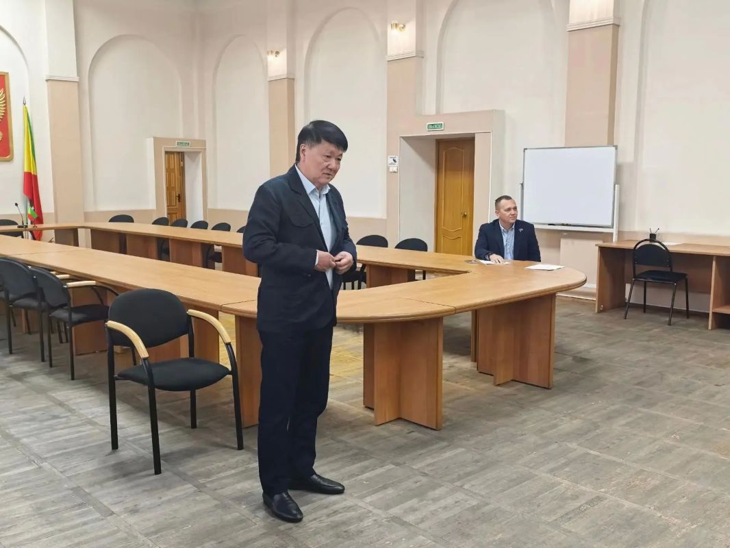 Ремонт пищеблока и дефицит врачей: Кон Ен Хва встретился с коллективом Могочинской ЦРБ Ремонт пищеблока и дефицит врачей: Кон Ен Хва встретился с коллективом Могочинской ЦРБ