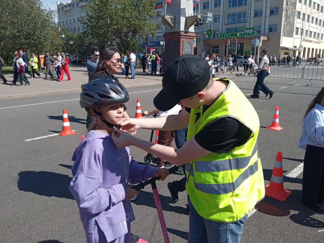 Забайкальские автоинспекторы проводят мероприятия, направленные на профилактику ДТП с участием детей Забайкальские автоинспекторы проводят мероприятия, направленные на профилактику ДТП с участием детей
