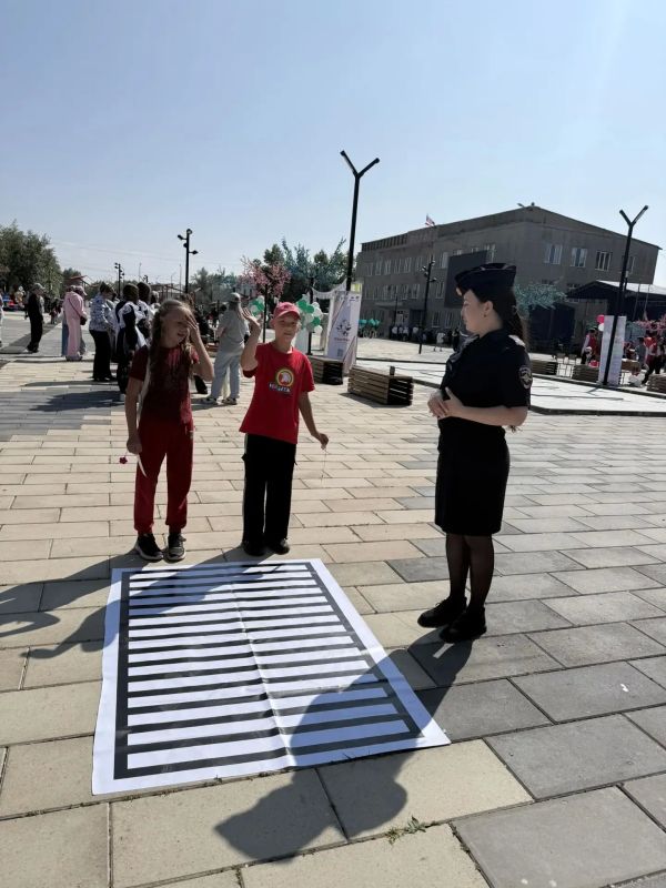 Забайкальские автоинспекторы проводят мероприятия, направленные на профилактику ДТП с участием детей Забайкальские автоинспекторы проводят мероприятия, направленные на профилактику ДТП с участием детей
