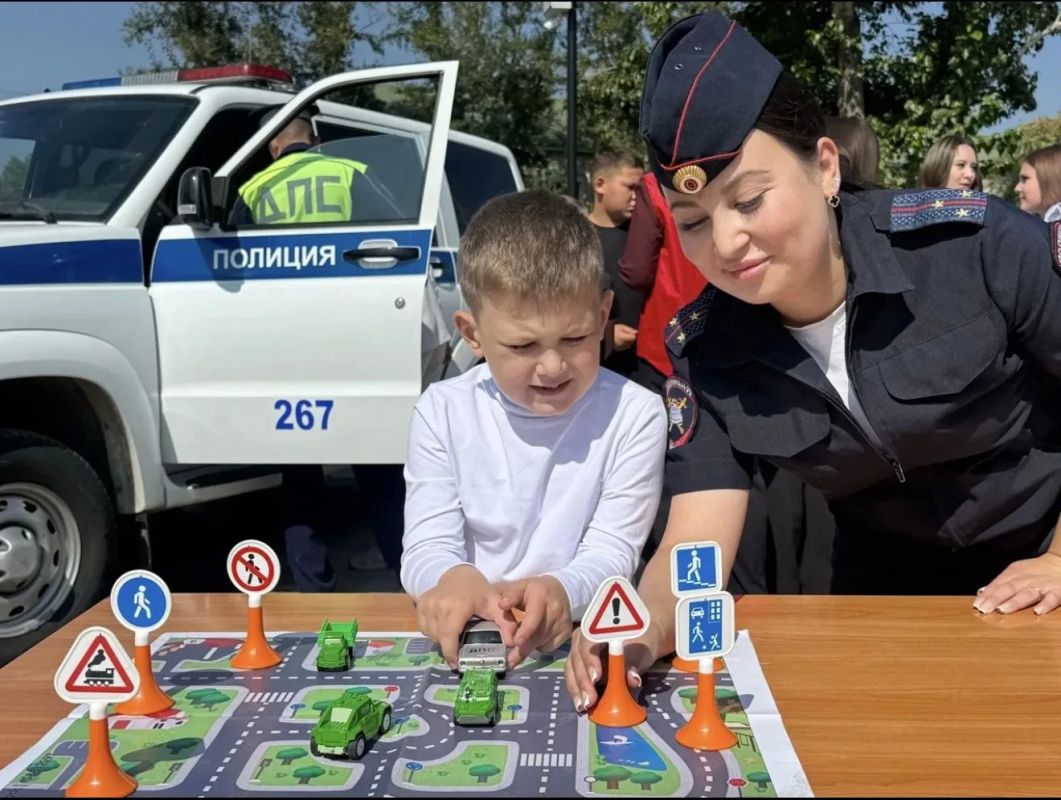 Забайкальские автоинспекторы проводят мероприятия, направленные на профилактику ДТП с участием детей Забайкальские автоинспекторы проводят мероприятия, направленные на профилактику ДТП с участием детей