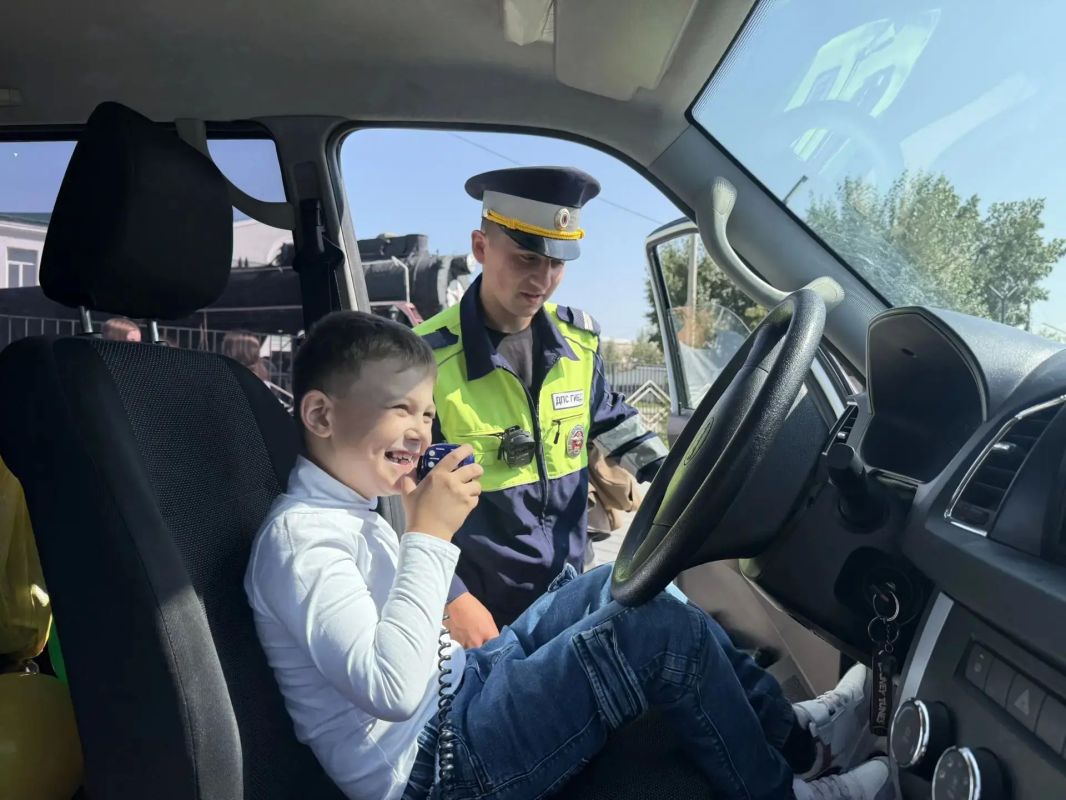 Забайкальские автоинспекторы проводят мероприятия, направленные на профилактику ДТП с участием детей Забайкальские автоинспекторы проводят мероприятия, направленные на профилактику ДТП с участием детей