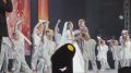 Прямо на сцене форума «Моя земля — моя семья» в Чите зарегистрировали брак Андрея Теняева и Адисы Дармаевой!