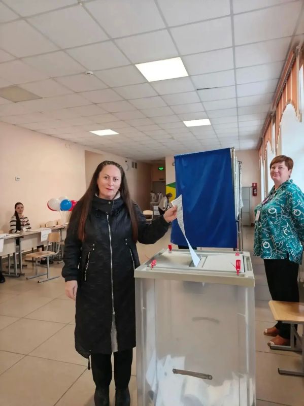Коллектив Министерства образования Забайкальского края в полном составе исполнил свой гражданский долг на выборах в Государственную Думу Коллектив Министерства образования Забайкальского края в полном составе исполнил свой гражданский долг на выборах в Государственную Думу