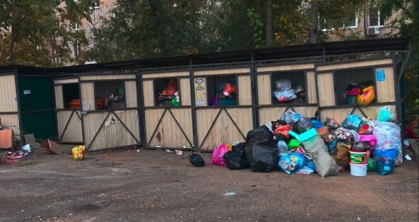 Жилищная инспекция и министерство природы региона продолжают плановые рейды по контейнерным площадкам, на которых мусор вывозится региональным оператором не по графику Жилищная инспекция и министерство природы региона продолжают плановые рейды по контейнерным площадкам, на которых мусор вывозится региональным оператором не по графику
