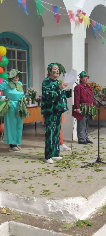 В Акшинском округе прошёл праздник «Здравствуй, осень!» В Акшинском округе прошёл праздник «Здравствуй, осень!»
