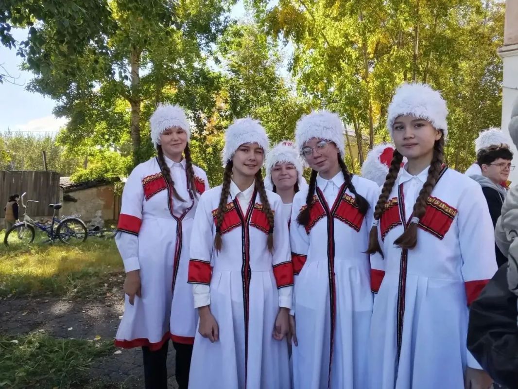Голосуем в Забайкалье. Наш край — земля, где веками живут буряты, эвенки, русские и представители многих других народов Голосуем в Забайкалье. Наш край — земля, где веками живут буряты, эвенки, русские и представители многих других народов