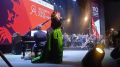 Встречайте, на сцене народная артистка России Хибла Герзмава! Оперная певица исполнит композиции мирового и российского джаза