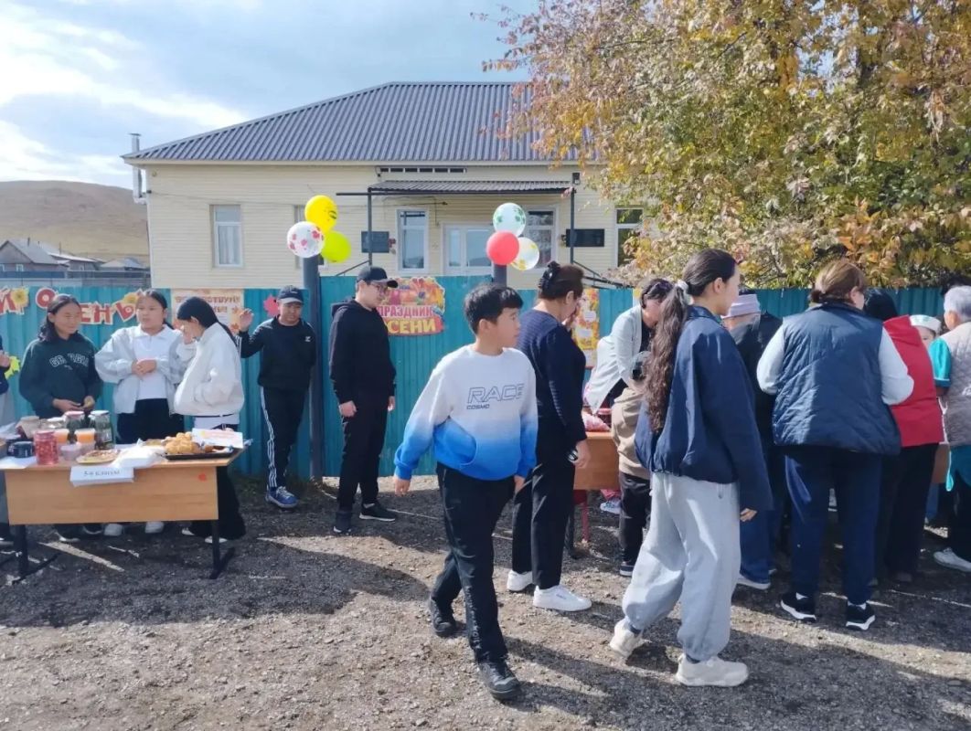 Благотворительная ярмарка «Дары осени» состоялась в Петровск-Забайкальском округе Благотворительная ярмарка «Дары осени» состоялась в Петровск-Забайкальском округе
