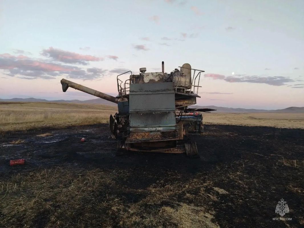 Комбайн горел в Приаргунском округе Забайкалья 23 сентября
