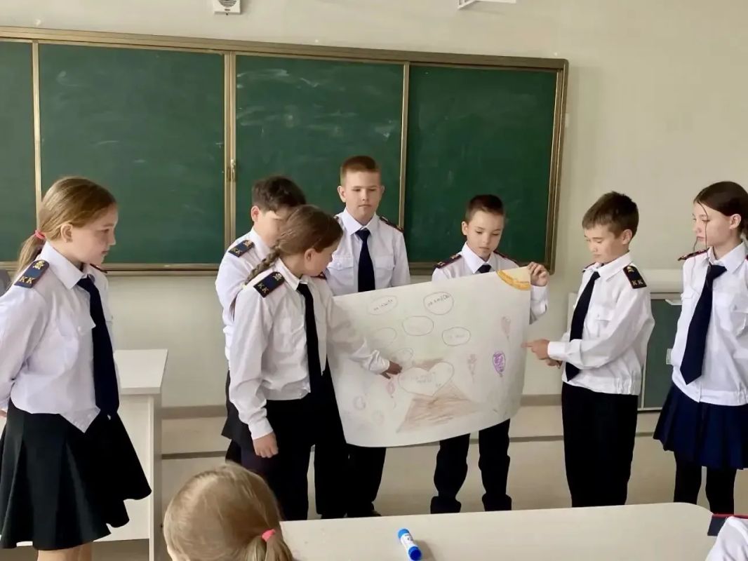 Инспектор ПДН провела для будущих полицейских интерактивный урок Инспектор ПДН провела для будущих полицейских интерактивный урок