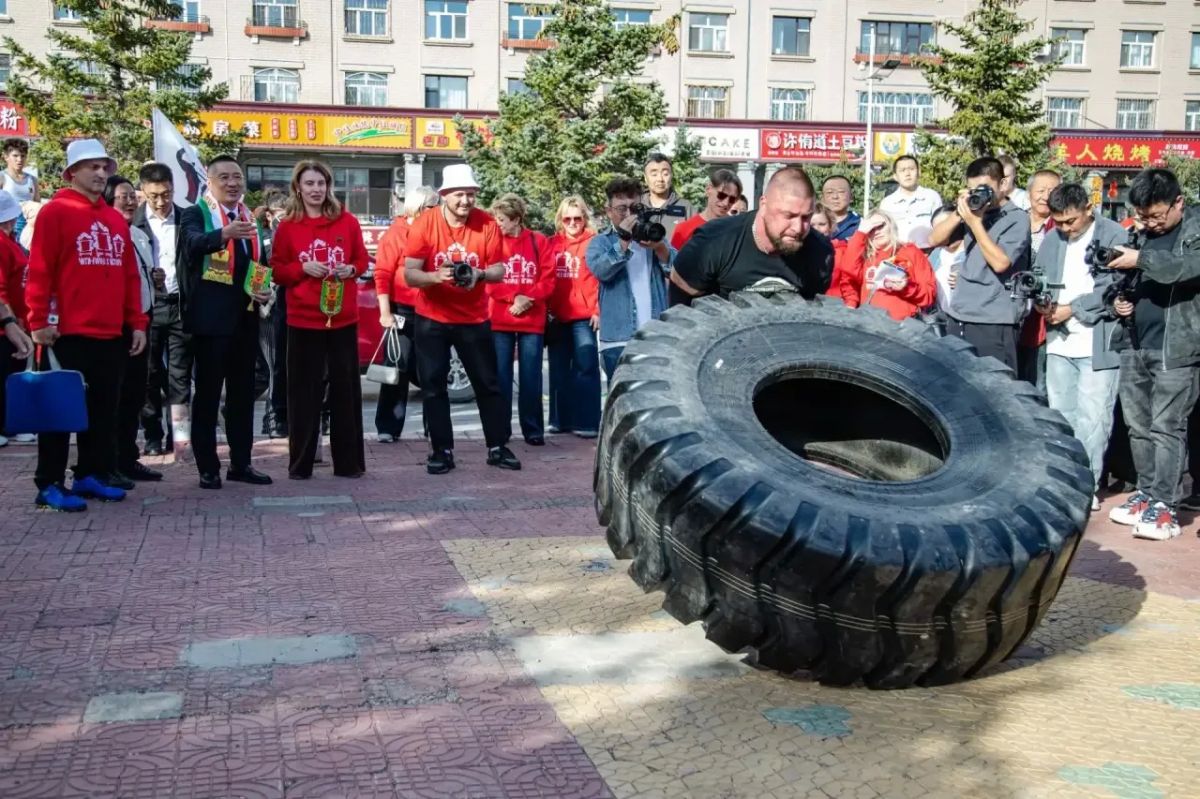 Продолжаем рассказывать о «Днях Читы в Маньчжурии» — и сегодня о спорте! Продолжаем рассказывать о «Днях Читы в Маньчжурии» — и сегодня о спорте!