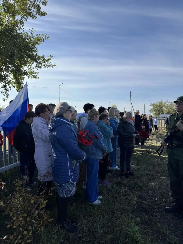Новые памятные знаки открыли на Аллее Славы в Соловьевске Новые памятные знаки открыли на Аллее Славы в Соловьевске