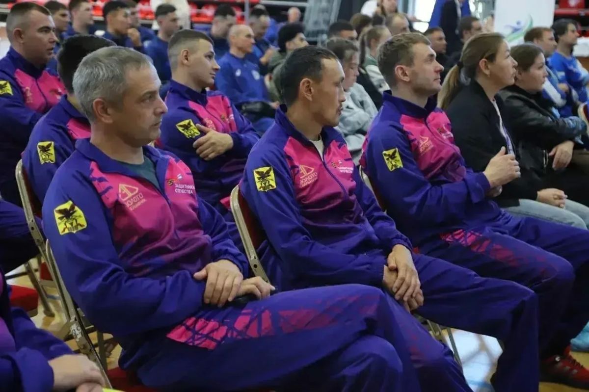 Забайкальские ветераны СВО завоевали серебро чемпионата Дальнего Востока по волейболу сидя Забайкальские ветераны СВО завоевали серебро чемпионата Дальнего Востока по волейболу сидя
