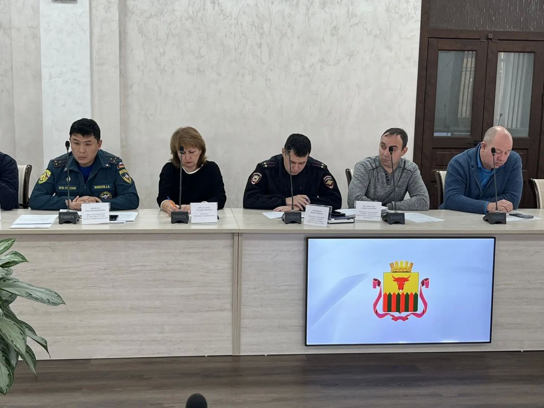 Плановое заседание городской комиссии по предупреждению и ликвидации чрезвычайных ситуаций и обеспечению пожарной безопасности прошло в администрации краевого центра Плановое заседание городской комиссии по предупреждению и ликвидации чрезвычайных ситуаций и обеспечению пожарной безопасности прошло в администрации краевого центра