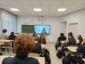 Супергерои, орлы и праздники: лекторы Общества «Знания» встретились с читинскими школьниками