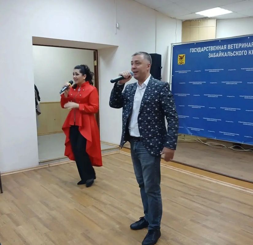 1 октября Государственная ветеринарная служба Забайкальского края по доброй традиции поздравила ветеранов отрасли — бывших сотрудников службы с Международным днём пожилых людей 1 октября Государственная ветеринарная служба Забайкальского края по доброй традиции поздравила ветеранов отрасли — бывших сотрудников службы с Международным днём пожилых людей