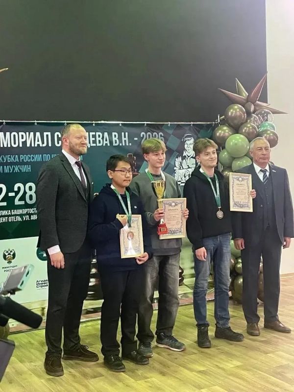 Юный шахматист из Забайкалья получил звание «FIDE Master» Юный шахматист из Забайкалья получил звание «FIDE Master»